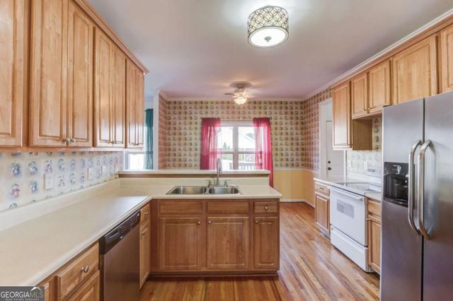 3322 Henderson View Court, Loganville, GA 30052