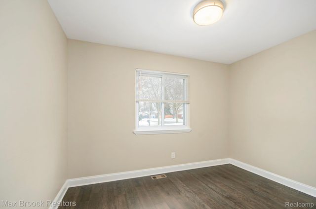 720 Hamlet Court, Auburn Hills, MI 48326