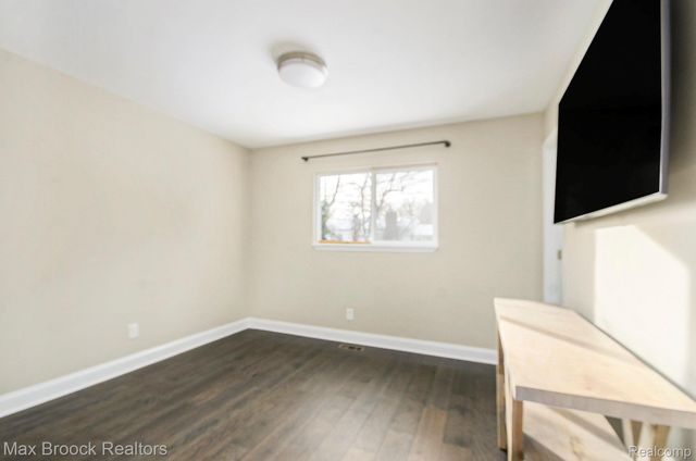 720 Hamlet Court, Auburn Hills, MI 48326