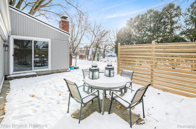 720 Hamlet Court, Auburn Hills, MI 48326