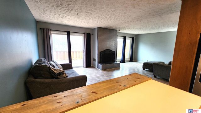 6805 Summerset Court, Lincoln, NE 68516