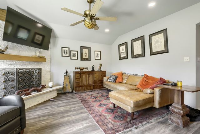 4003 Red Rock Drive, Heartland, TX 75126
