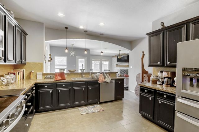 4003 Red Rock Drive, Heartland, TX 75126