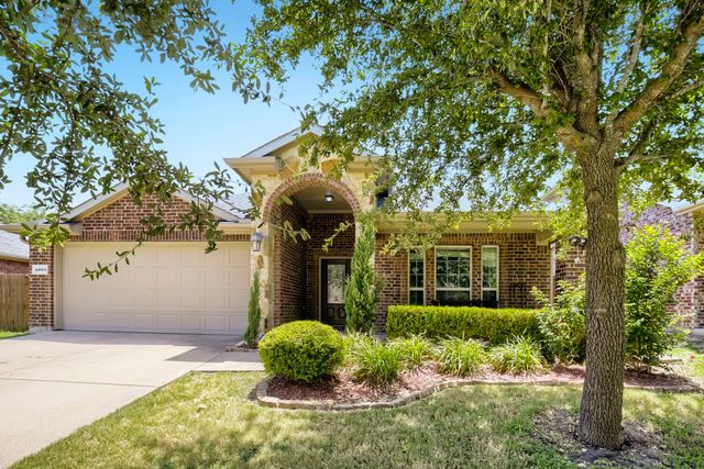 4003 Red Rock Drive, Heartland, TX 75126