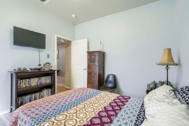 4003 Red Rock Drive, Heartland, TX 75126