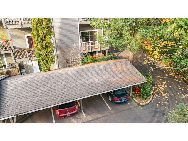 4610 Lower Dr, Lake Oswego, OR 97035