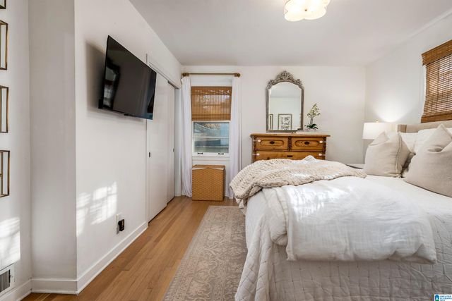 15 GAYWOOD CIRCLE, Mountain Brook, AL 35213