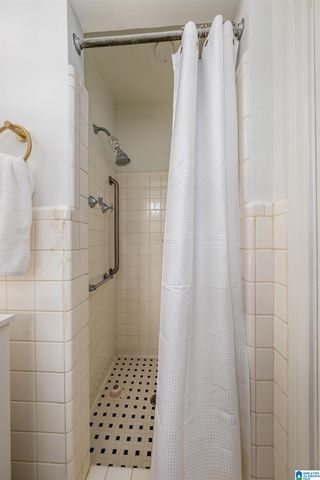 15 GAYWOOD CIRCLE, Mountain Brook, AL 35213