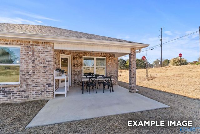 124 Luxor Avenue, Owens Cross Roads, AL 35763