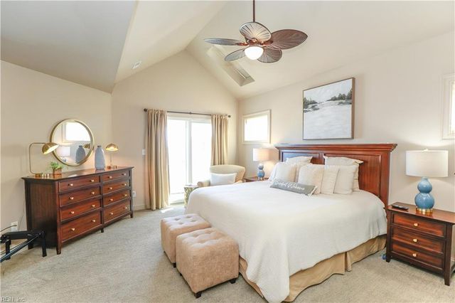 7 Channel LN, Hampton, VA 23664