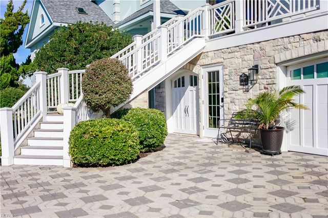 7 Channel LN, Hampton, VA 23664