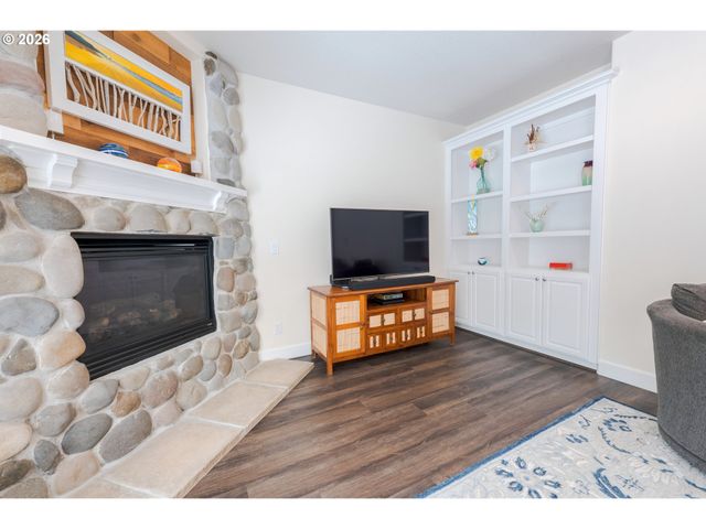 22497 Sw 107TH Ave, Tualatin, OR 97062