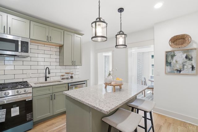 5642 Ridge Avenue, Cincinnati, OH 45213