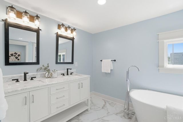 5642 Ridge Avenue, Cincinnati, OH 45213