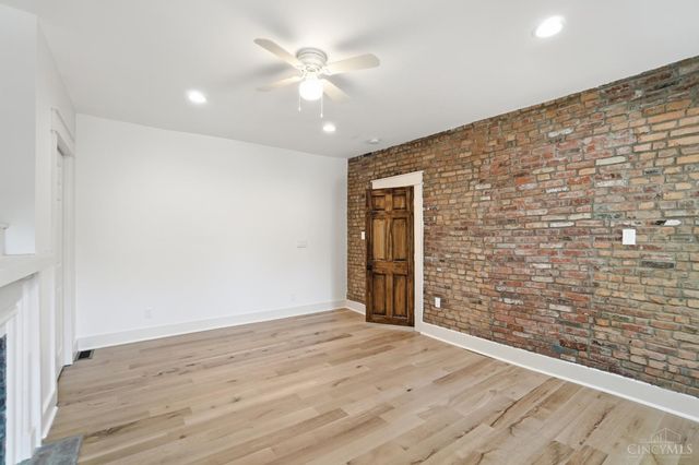 5642 Ridge Avenue, Cincinnati, OH 45213