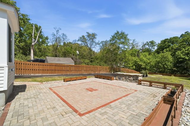 5642 Ridge Avenue, Cincinnati, OH 45213