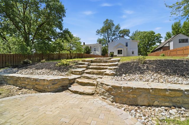 5642 Ridge Avenue, Cincinnati, OH 45213