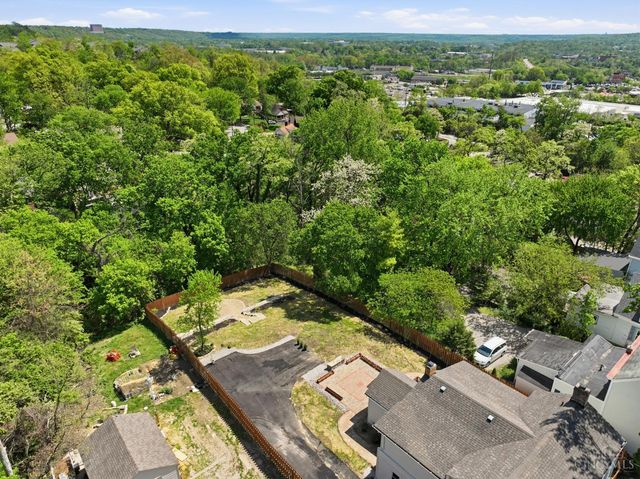 5642 Ridge Avenue, Cincinnati, OH 45213