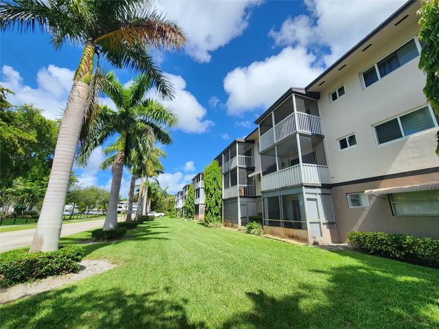 4900 Washington Street 309, Hollywood, FL 33021