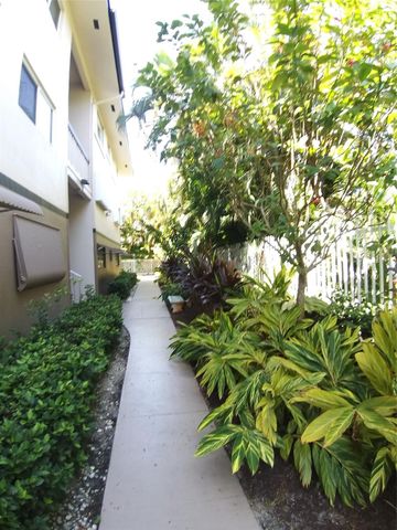 4900 Washington Street 309, Hollywood, FL 33021