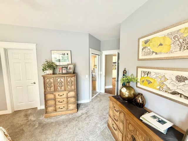 5005 Waters Edge Drive, Valparaiso, IN 46383