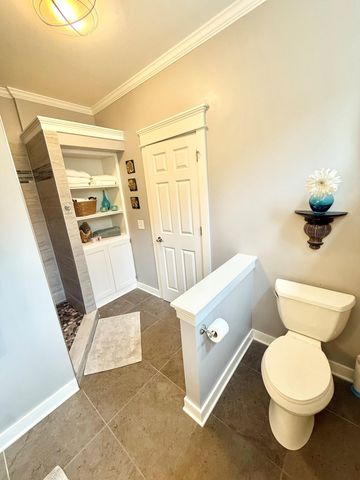 5005 Waters Edge Drive, Valparaiso, IN 46383