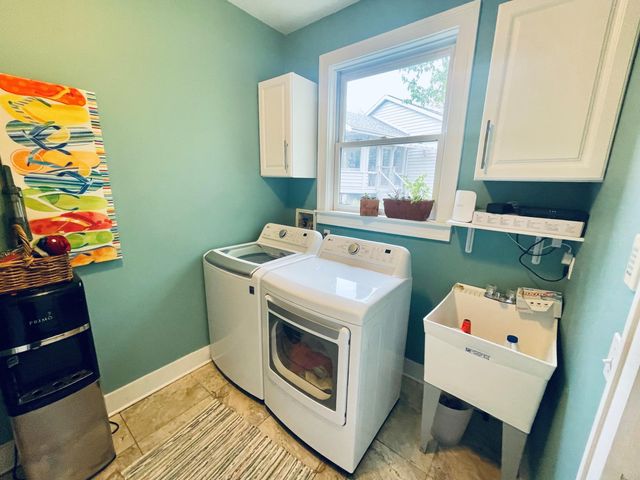 5005 Waters Edge Drive, Valparaiso, IN 46383