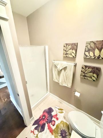 5005 Waters Edge Drive, Valparaiso, IN 46383