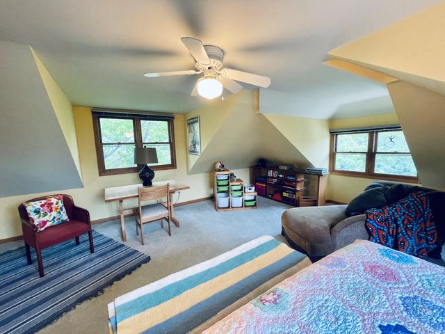 5005 Waters Edge Drive, Valparaiso, IN 46383