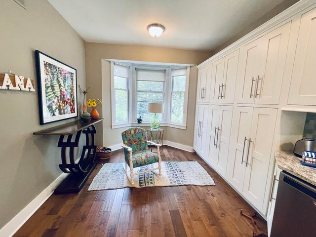 5005 Waters Edge Drive, Valparaiso, IN 46383