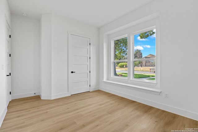 414 Como, San Antonio, TX 78220