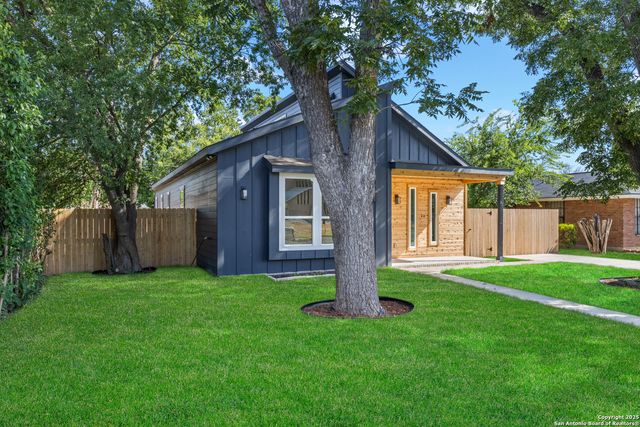 414 Como, San Antonio, TX 78220
