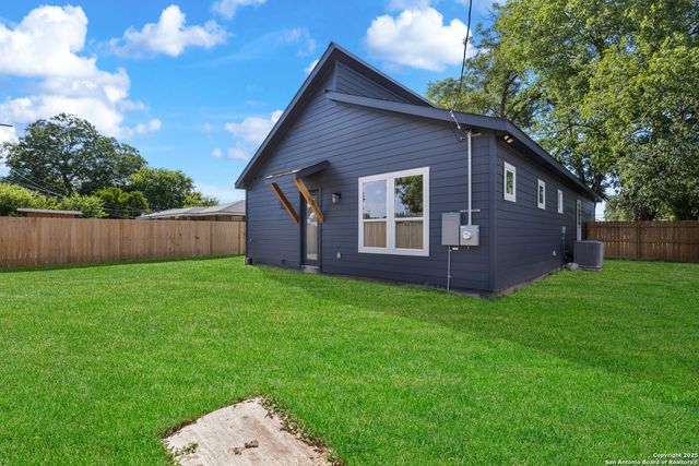 414 Como, San Antonio, TX 78220