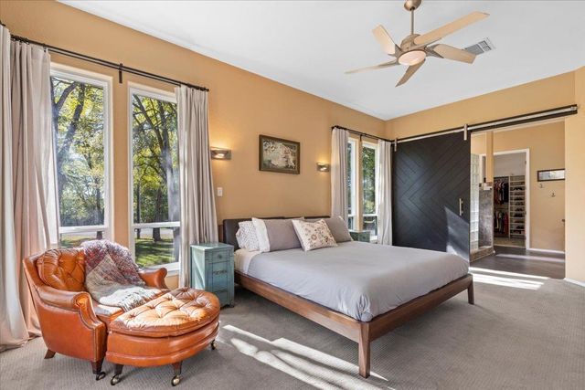 204 Kahana LN, Bastrop, TX 78602