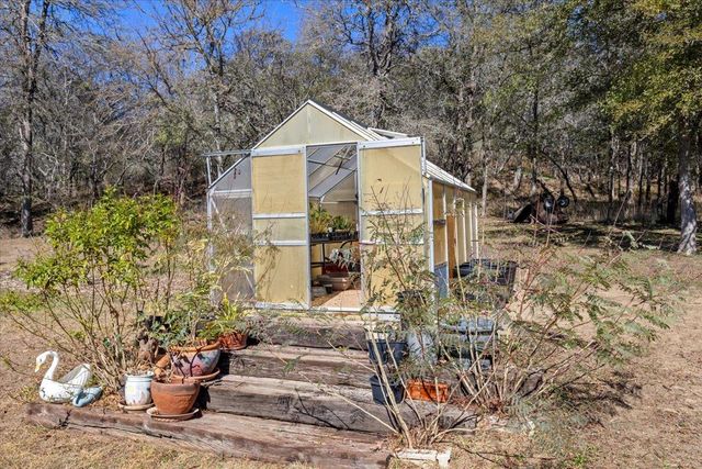 204 Kahana LN, Bastrop, TX 78602