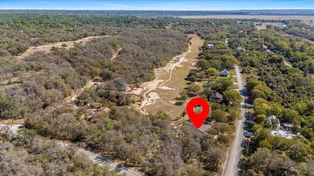 204 Kahana LN, Bastrop, TX 78602