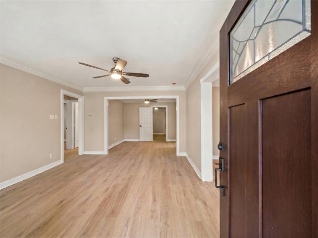 417 13th Avenue N, Texas City, TX 77590