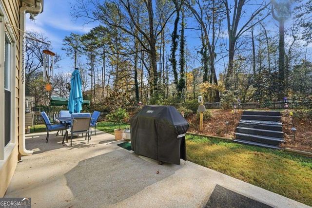 850 Ashley Laine Walk, Lawrenceville, GA 30043