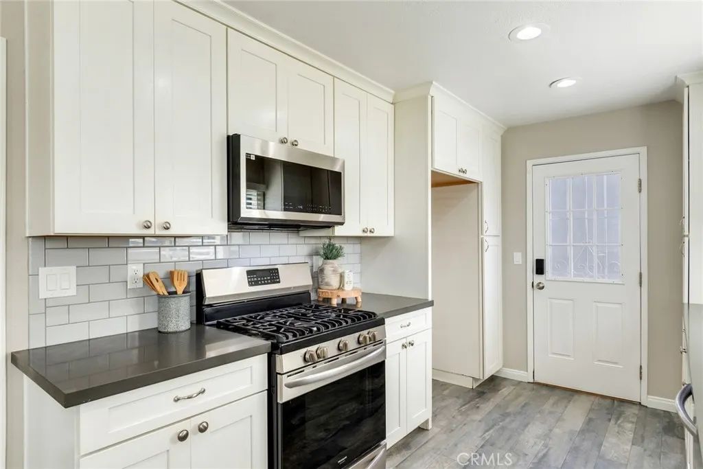 181 Yorktown Lane, Costa Mesa, CA 92626