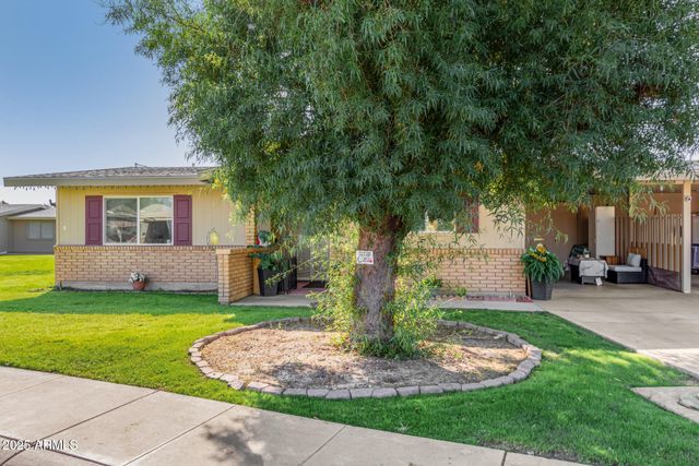 10405 W CORTE DEL SOL OESTE --, Sun City, AZ 85351