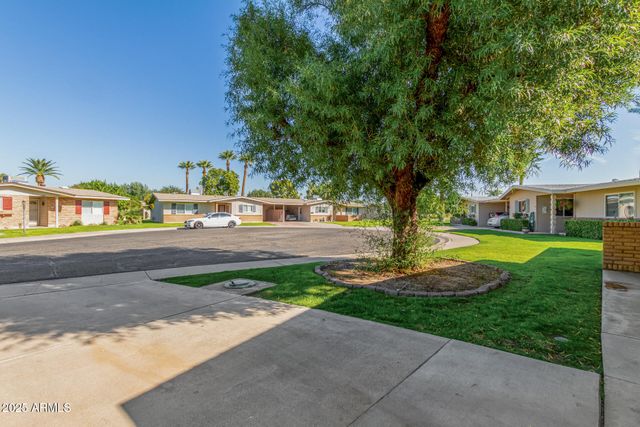 10405 W CORTE DEL SOL OESTE --, Sun City, AZ 85351