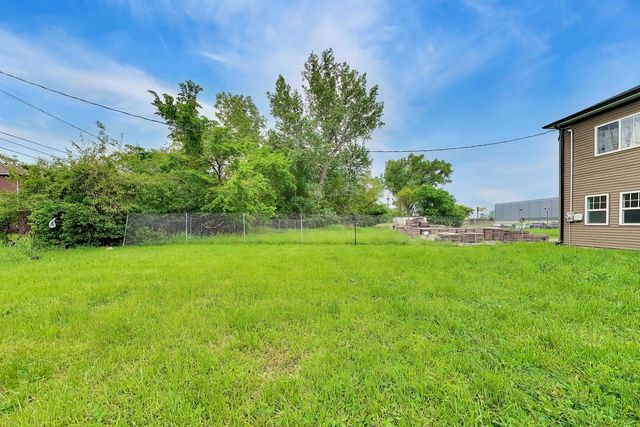 13723 S Springfield Avenue 1, Robbins, IL 60472