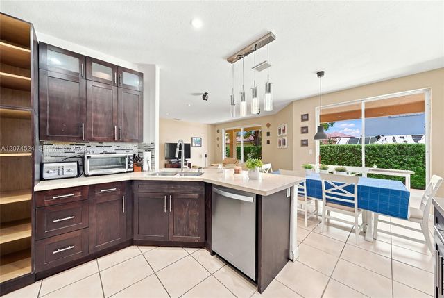 15429 SW 36th Terrace, Miami, FL 33185