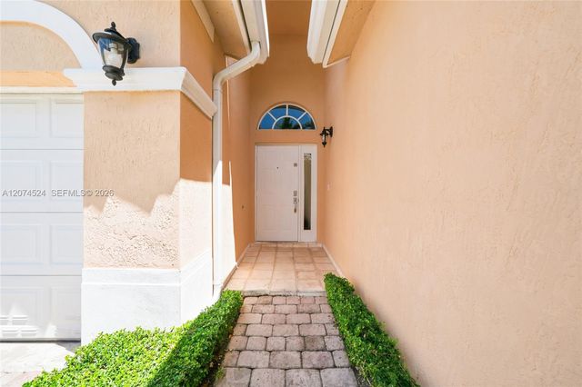 15429 SW 36th Terrace, Miami, FL 33185