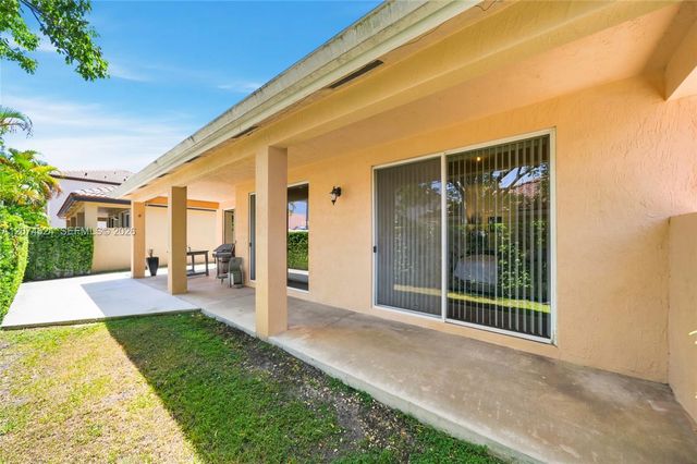 15429 SW 36th Terrace, Miami, FL 33185