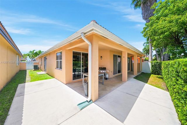 15429 SW 36th Terrace, Miami, FL 33185