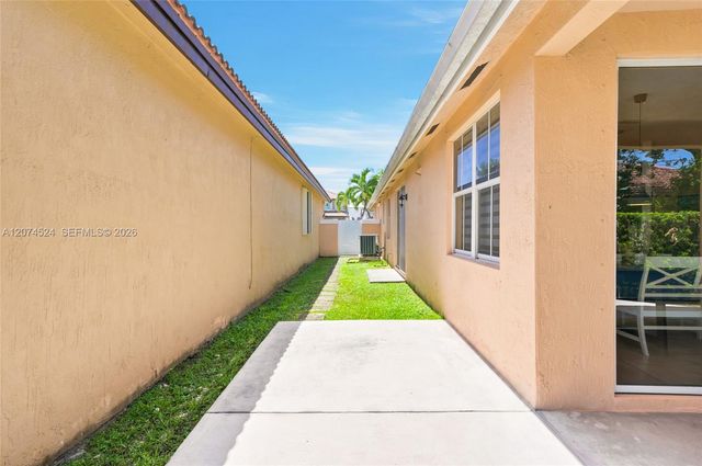 15429 SW 36th Terrace, Miami, FL 33185
