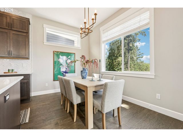 8189 Sw OLDHAM Dr, Beaverton, OR 97007