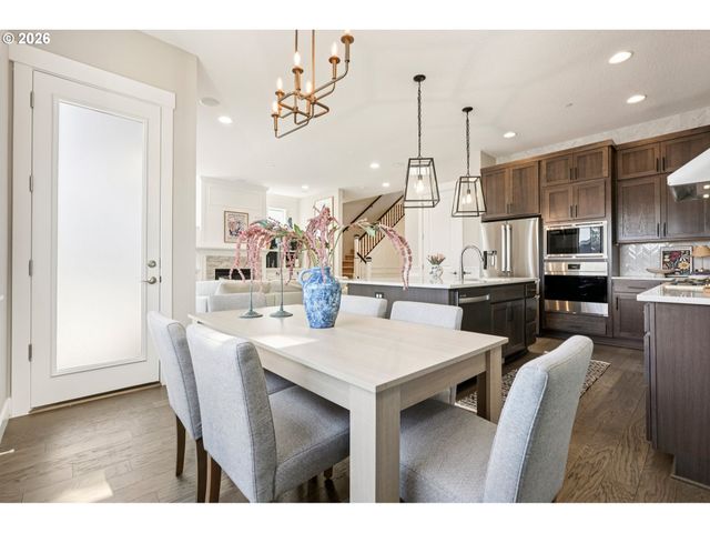 8189 Sw OLDHAM Dr, Beaverton, OR 97007