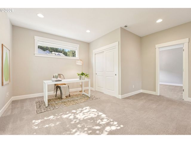 8189 Sw OLDHAM Dr, Beaverton, OR 97007
